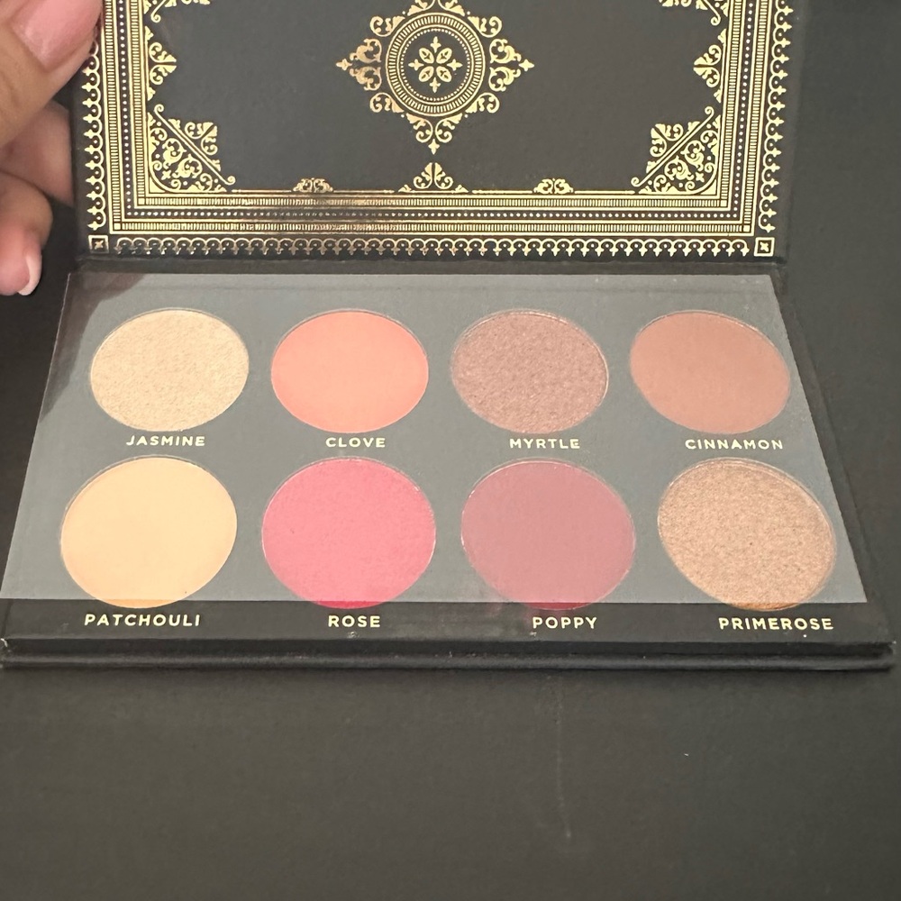 Brand new eyeshadow palette
